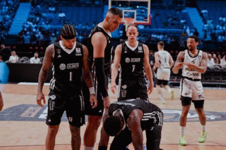 Otkriveno je zašto Dubai nosi crno-bele dresove! Razlog je prilično banalan!