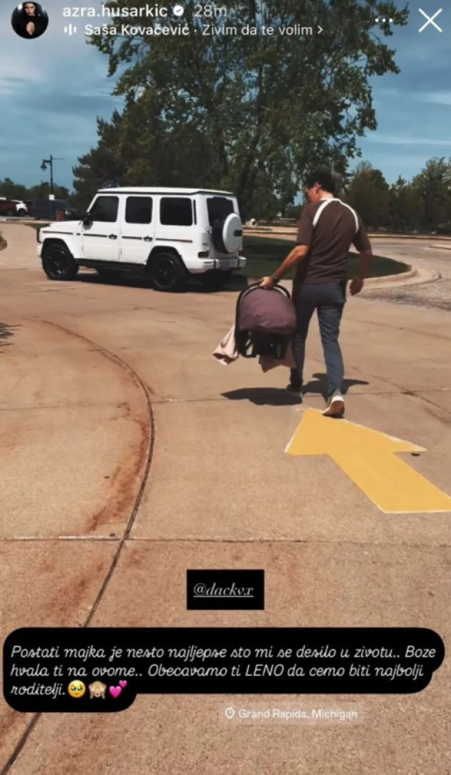 Zvezda "Granda" izašla iz porodilišta: Kod kuće je čekalo pravo iznenađenje! (FOTO)