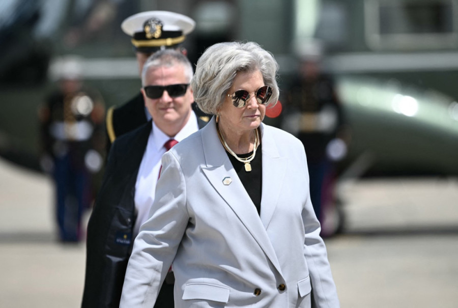 Skandal u Beloj kući! Šefica kabineta u centru, prevarant uspeo da nasamari nekoliko ljudi