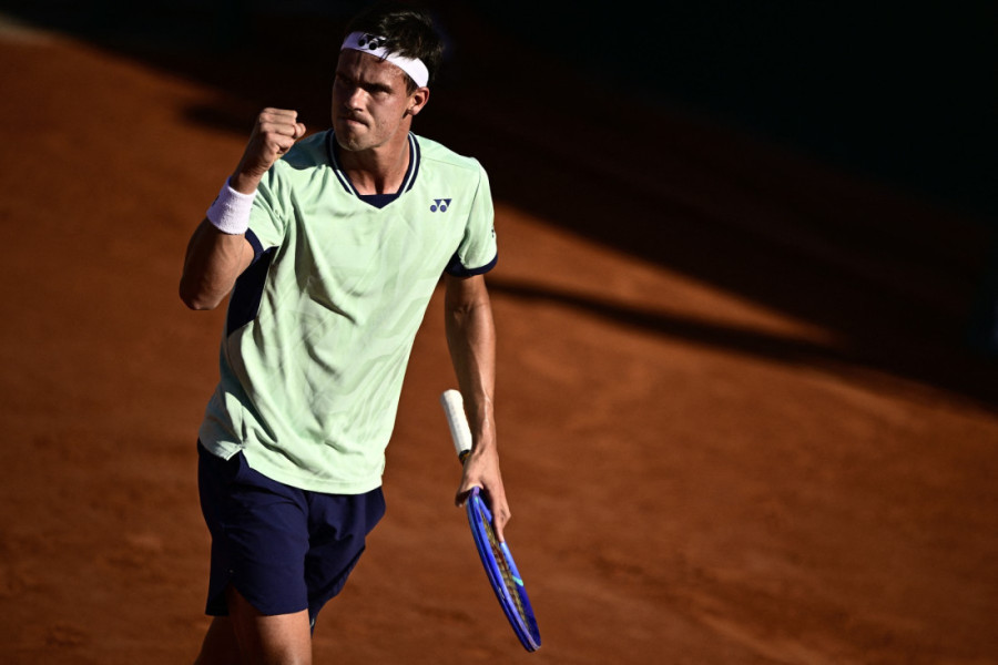 Roviti Međedović nije imao šansu! Altmajer iskoristio sve poklone i izbacio Srbina sa Rolan Garosa!