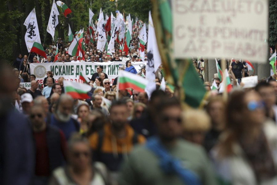 Hiljade Bugara na protestima protiv usvajanja evra (FOTO)