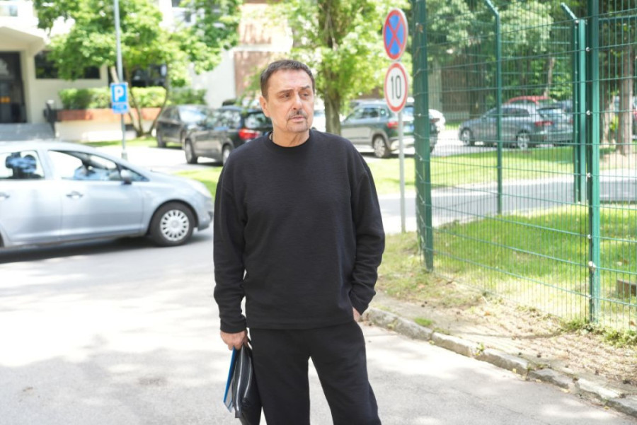 Dok Kebinom sinu brak visi o koncu, pevač uradio ovo: Potezom zaprepastio javnost!