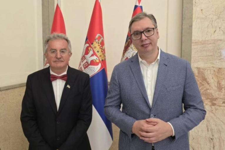 Vučić se sastao sa srpskim ambasadorom u Crnoj Gori: Pozvao sam ga na važan sastanak (FOTO)