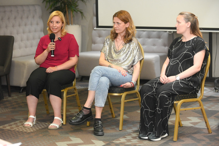 Marina, Jelena i Nataša preživele su isto zlo: Jedna je bila tek dete, druga je mogla da ostane bez dece, a treća je imala pakleno lečenje!