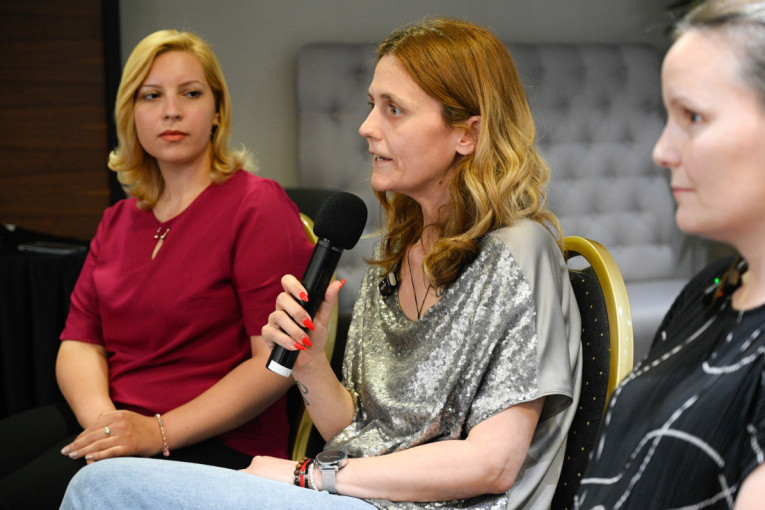 Marina, Jelena i Nataša preživele su isto zlo: Jedna je bila tek dete, druga je mogla da ostane bez dece, a treća je imala pakleno lečenje!