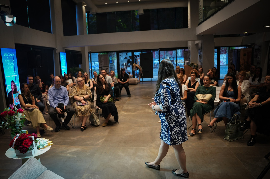 Digitalne avanture roditeljstva: Katarina Jonev Ćiraković otkrila kako voditi decu kroz virtuelni svet