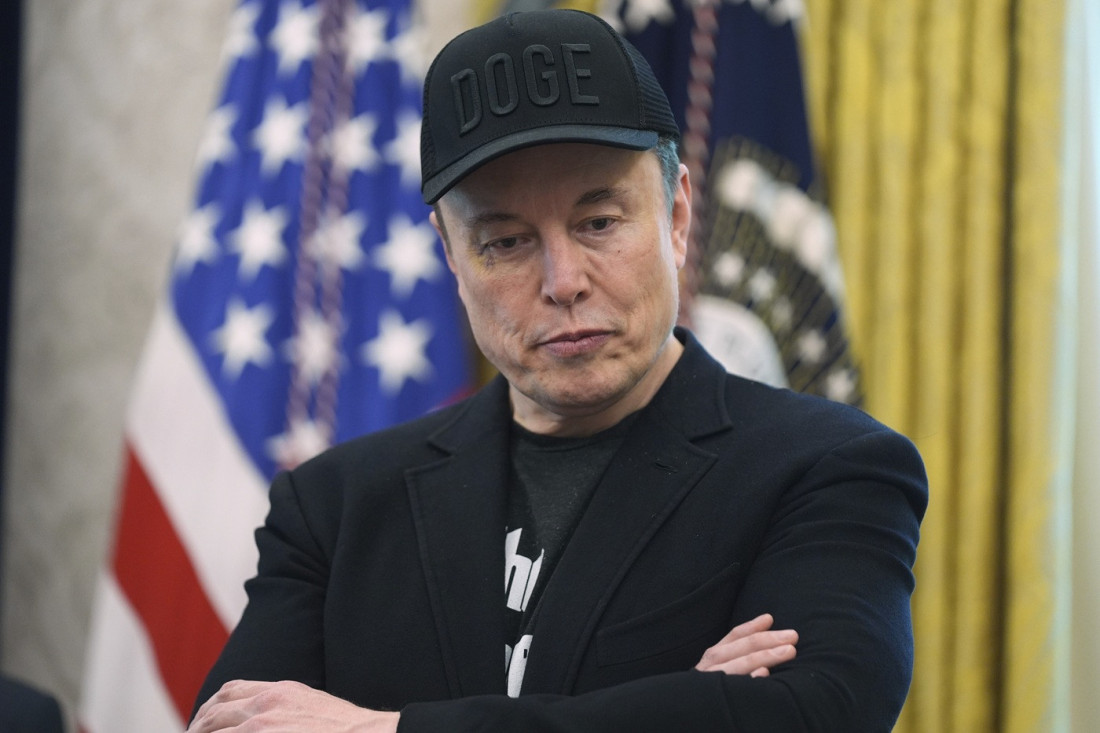 Šta se dešava na relaciji Tramp-Mask? Milijarder hoće novu stranku, predsednik mu poručio – “Izgubio si razum”!