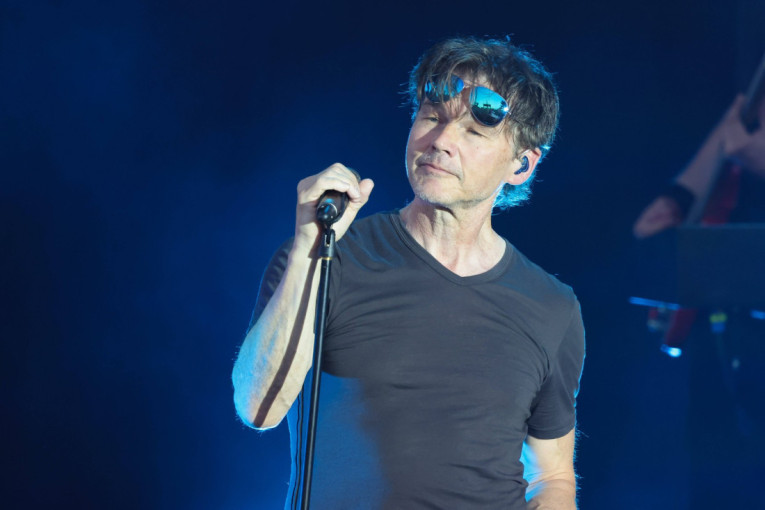 Pevač otkrio da ima Parkinsonovu bolest: Više puta je operisao mozak