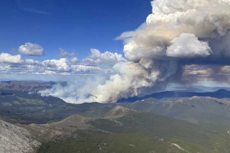 Crni oblak nad Amerikom: Dim iz Kanade ugrožava milione, vazduh pun otrova!