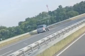 Horor na auto-putu kod Obrenovca: Vozio u suprotnom smeru, vozači se panično sklanjali u drugu traku (VIDEO)