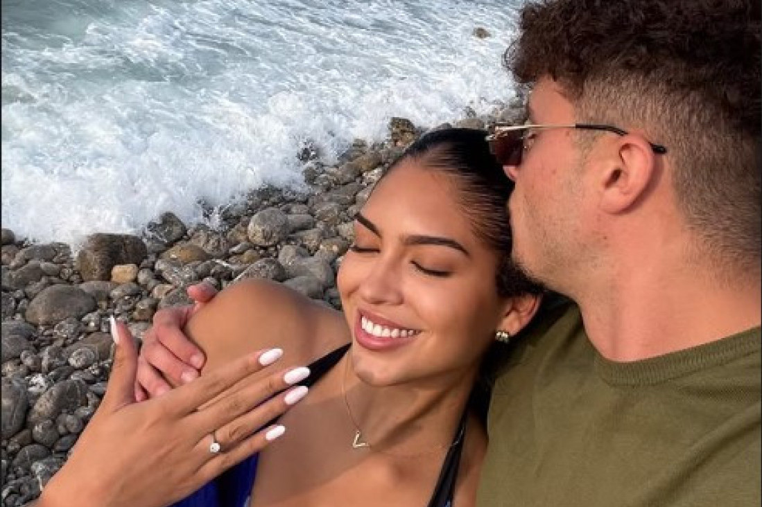 Luka Bojović verio devojku! Romantična prosidba na Ibici: Kum će mu biti poznati influenser (FOTO/VIDEO)