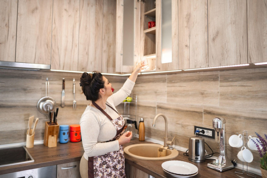 Pet stvari koje bi trebalo da sklonite sa kuhinjskih radnih površina pre spavanja: Za jutro bez stresa i mirniji um