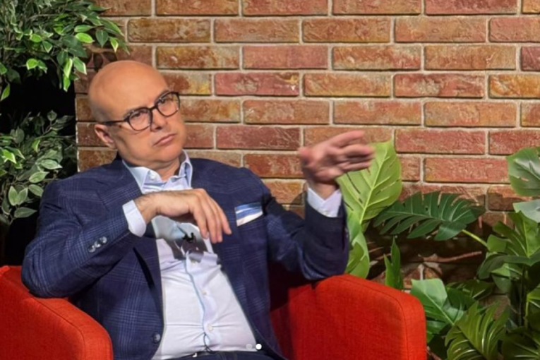 Glupavo, tragično i komično: Vučević postavio Mariniku na mesto zbog izmišljotina: Peta lična greška- znači, na klupu!