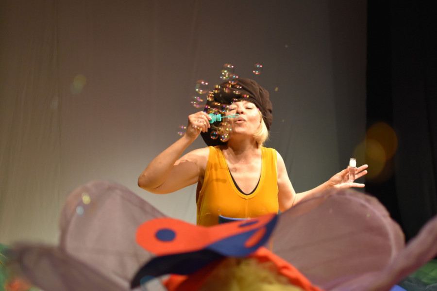 Kako je klovn Sima uz pomoć čarobnog upaljača uspeo da osvoji princezu: Nova dečja predstava u Pozorištu Puž (FOTO)