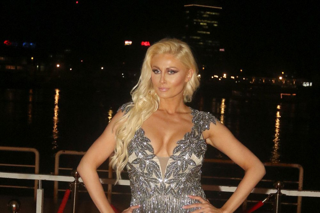 "Borba je teška, budi jak!" Pevačica slomljena zbog stanja Halida Bešlića!