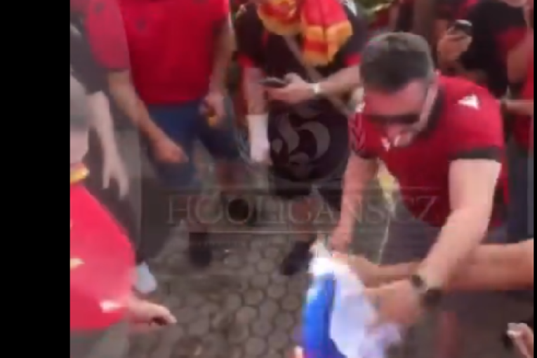 Ambasada Srbije u Tirani osudila cepanje srpske zastave i ekstremističke simbole