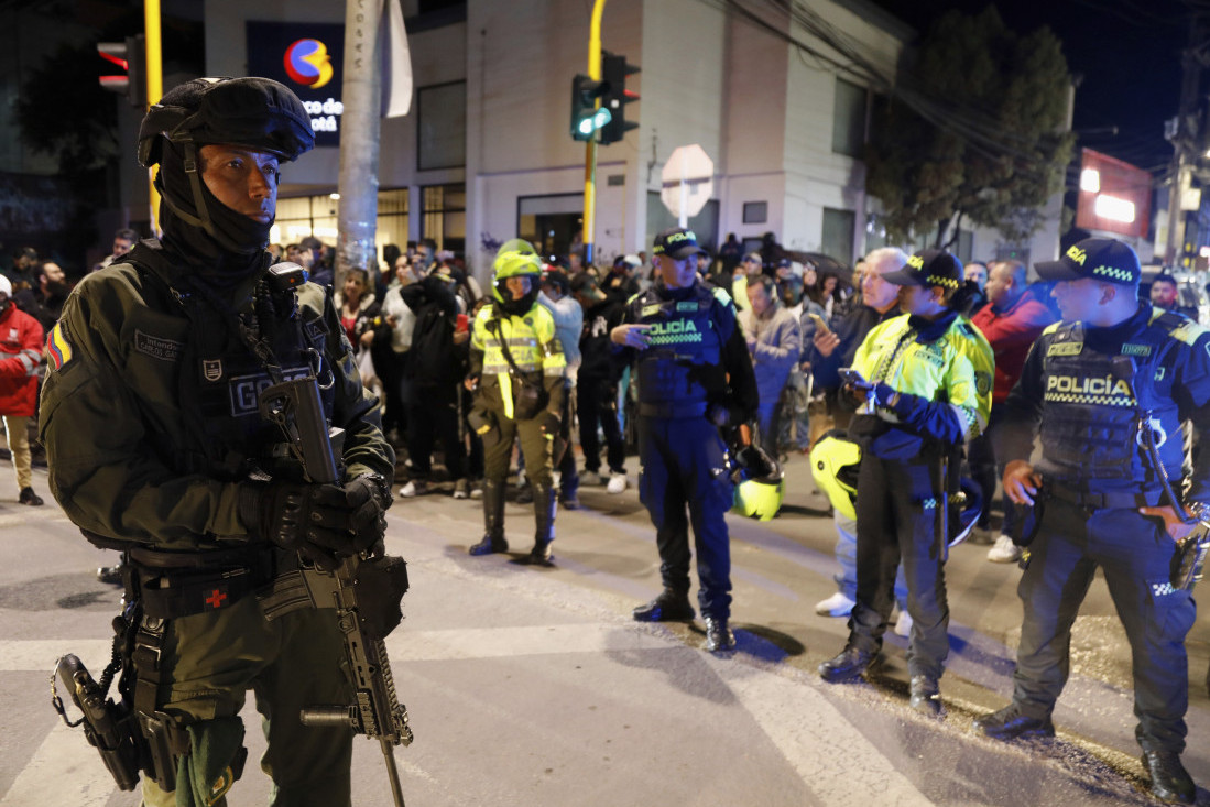 Kolumbijski predsednički kandidat Migel Uribe Turbaj upucan u Bogoti (FOTO/VIDEO)
