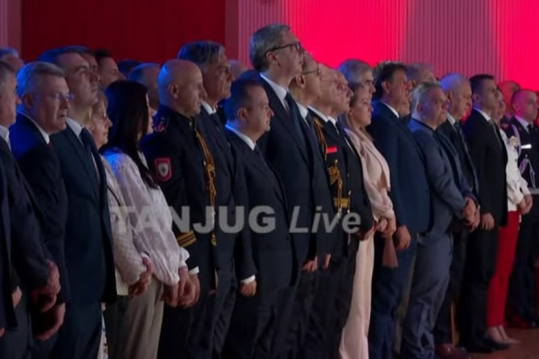 Svečanost povodom Dana MUP-a : Vučić poručio - biće nam potrebna snažnija policija, bolje opremljena (VIDEO)