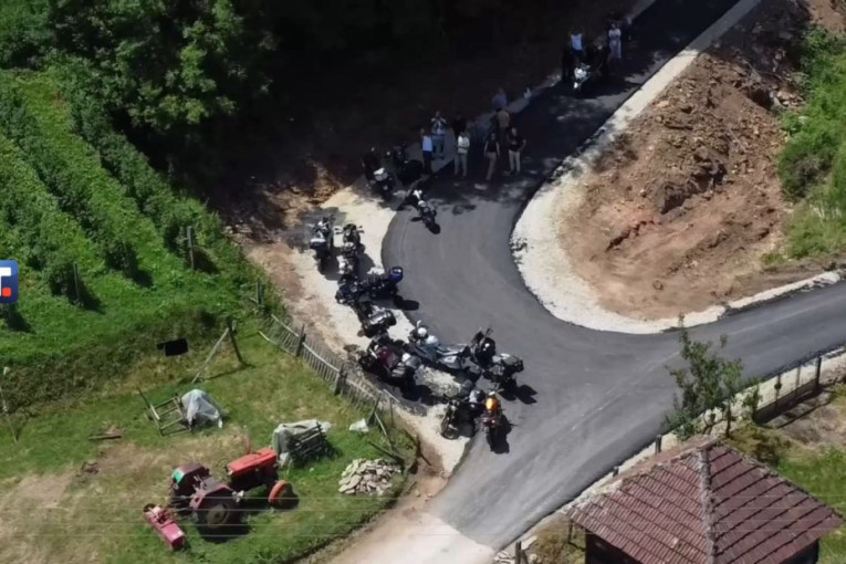 Incident kod Kosjerića: Bajkeri upali čoveku na imanje tražeći izborni štab, policija reagovala! (VIDEO)