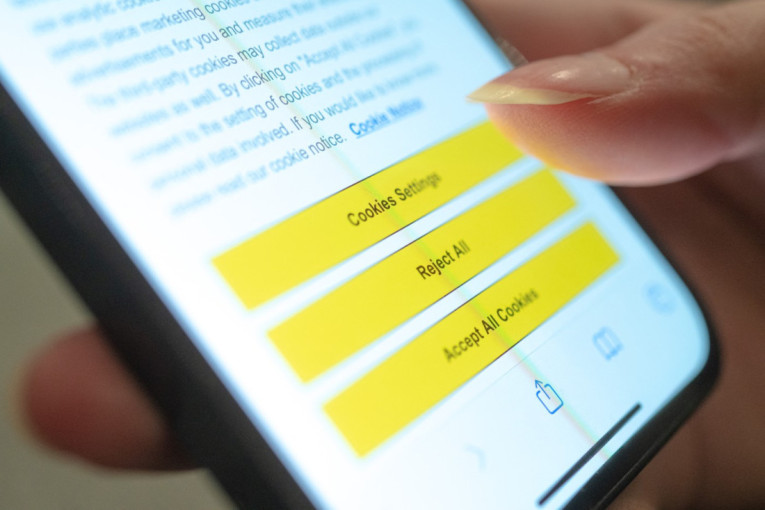 Korisici će odlepiti: iPhone 18 Pro dobija spektakularnu boju, biće popularnija i od narandžaste (FOTO)