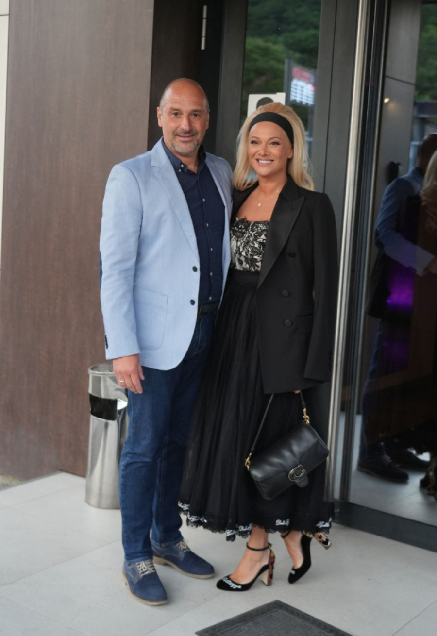 Ilda Šaulić pokazala prazničnu atmosferu u domu: Ovakvu dekoraciju još niste videli! (VIDEO)