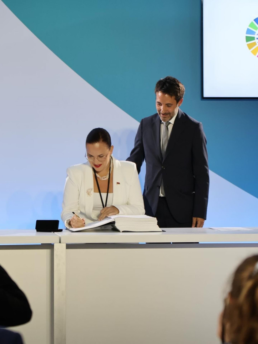 Srbija potpisala sporazum o zaštiti okeana: Pavkov u Francuskoj u ime Republike Srbije