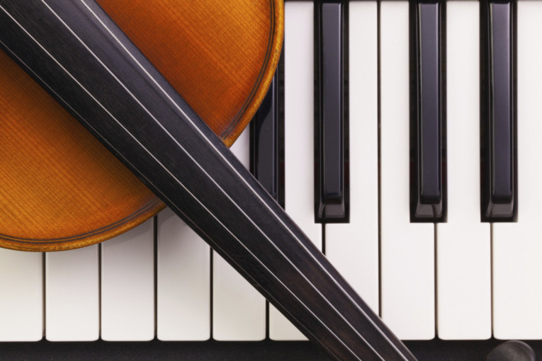 Nikad nisu izveli istu kompoziciju dva puta, a sada će to uraditi zbog jednog posebnog razloga: "Klasik Fest" u Pančevu