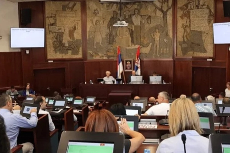 Skandal u Skupštini grada Čačka: Odbornik Dveri prokleo pokolenja političkih protivnika