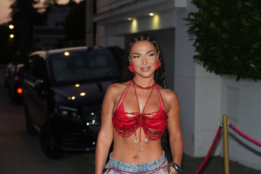 Svetski poznat fudbaler slao poruke novoj devojci Bake Praseta: Ona ga odmah otpratila!