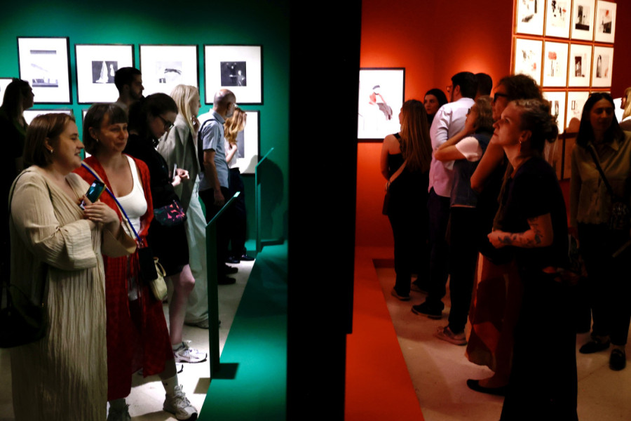 Povratak čuvenog Dejvida Hoknija u Beograd: Atraktivnom izložbom Muzej savremene umetnosti obeležio 60. rođendan (FOTO)