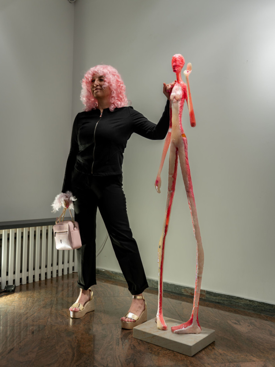 Novi izraz poznate umetnice na intrigantnoj izložbi: Skulpture koje se menjaju, svetlucaju i otvaraju dušu (FOTO)