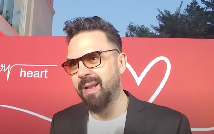 Hit priča! Ćerka Petra Graša prekorila Zdravka Čolića zbog pevanja: "Molim te, prestani!"