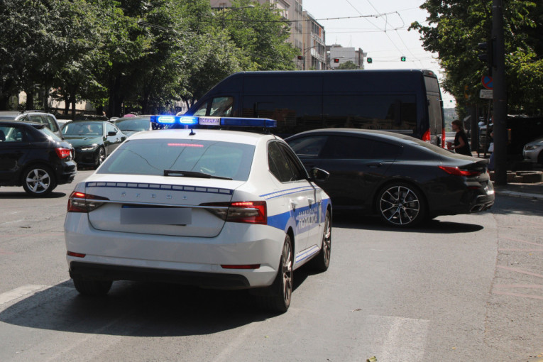 Zbog 100 evra joj pretio ubistvom: Odmah pritvoren