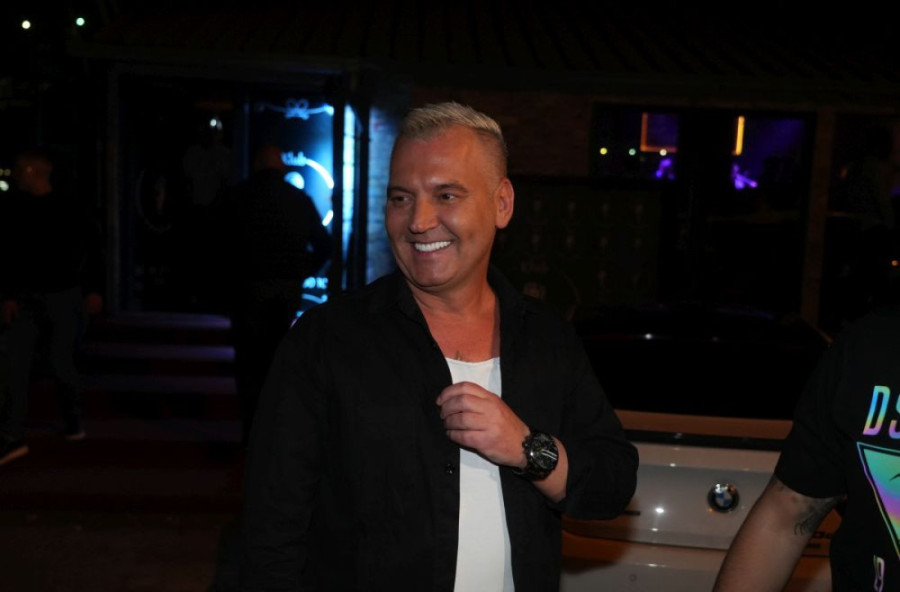 "Vezivali su ih za radijator!" Milan Milošević razvezao jezik o estradi, spomenuo i ove dve pevačice