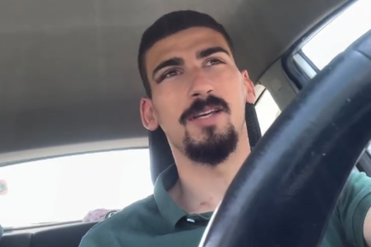 Slave ga kao nacionalnog heroja, a pretukao ga blokader