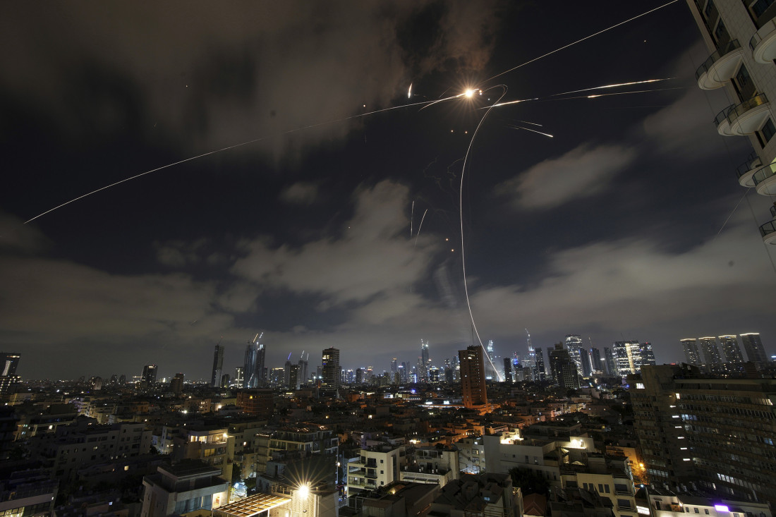 Crvena zastava osvete podignuta u Iranu: Mosad zbrisao iranski vrh - sledi pakleni udar na Izrael!