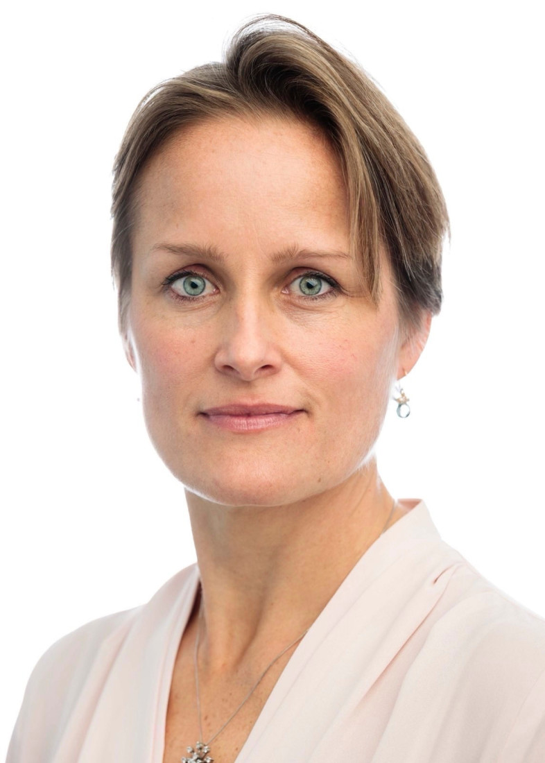 Prva žena na čelu MI6: Blejz Metreveli preuzima najtajniju službu Britanije (FOTO)