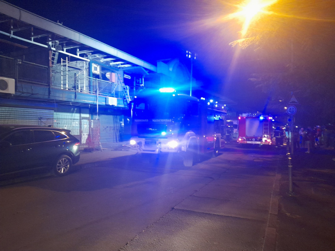 Prve fotografije i snimci drame u Bloku 70: Ponovo goreo Kineski tržni centar (FOTO/VIDEO)