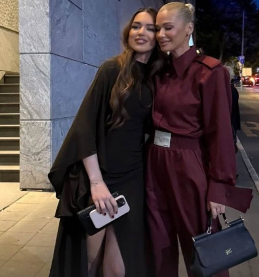 Ćerka Nataše Bekvalac napušta Srbiju! Pevačica ne prestaje da plače