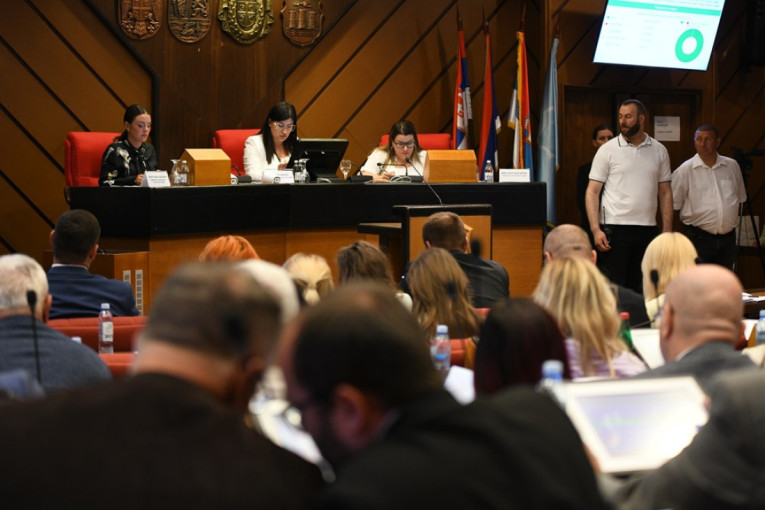 I pored opstrukcije opozicije, budžet grada Novog Sada uvećan sa 44,5 na 48,9 milijardi dinara