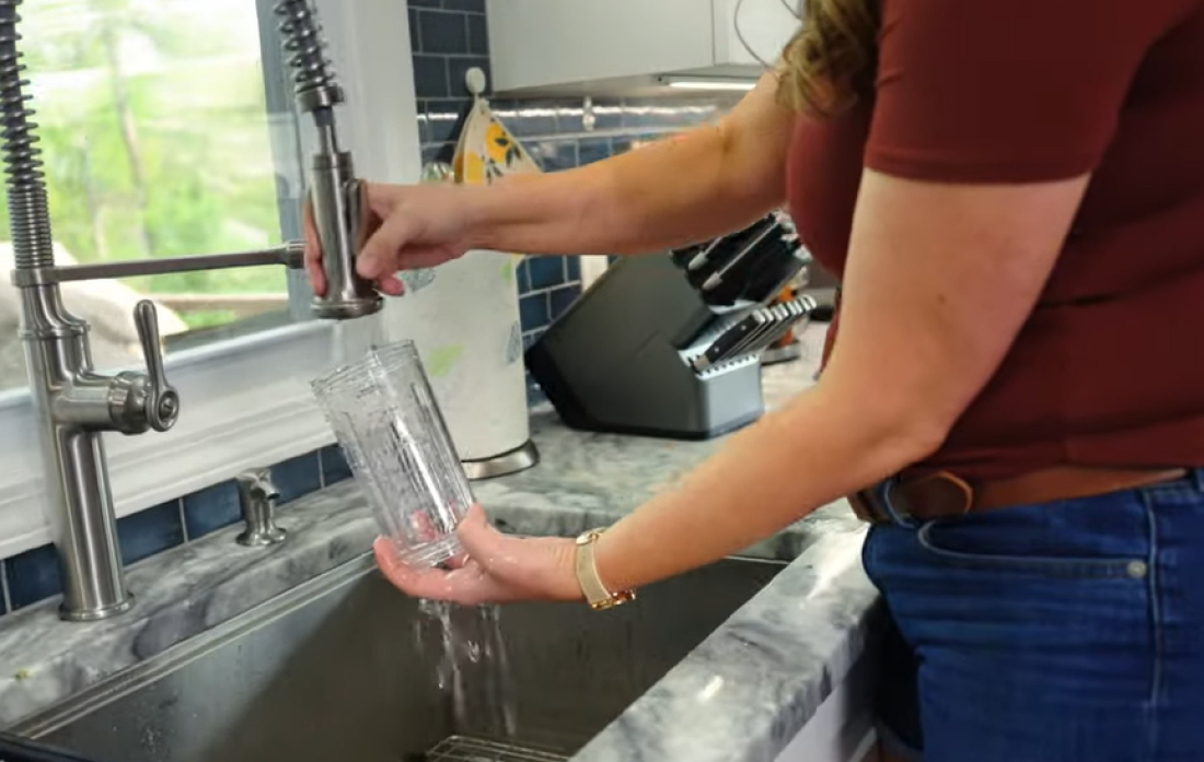 Nikad lakše čišćenje blendera: Minut, kap deterdženta i trik koji sprečava tvrdokorne mrlje