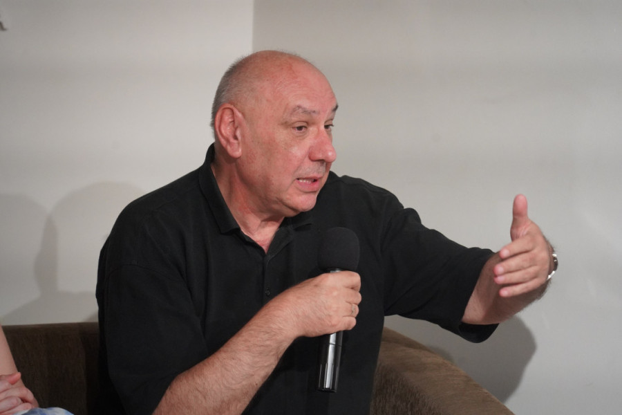 Da Nebojša nema takav metod bilo bi nečitljivo jer je prestrašno: Tajna romana "Dvor kneza Mihaila Obrenovića" (FOTO)