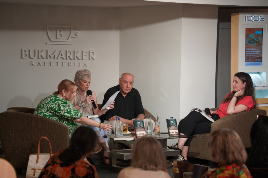 Da Nebojša nema takav metod bilo bi nečitljivo jer je prestrašno: Tajna romana "Dvor kneza Mihaila Obrenovića" (FOTO)