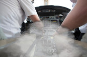 Drama na čarter-letu: Avion se hitno vratio na aerodrom u Atini, opasno dimilo u kokpitu