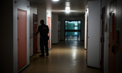 Šverc cigareta u zatvoru: Osumnjičeni direktorka finansija i glavni čuvar!