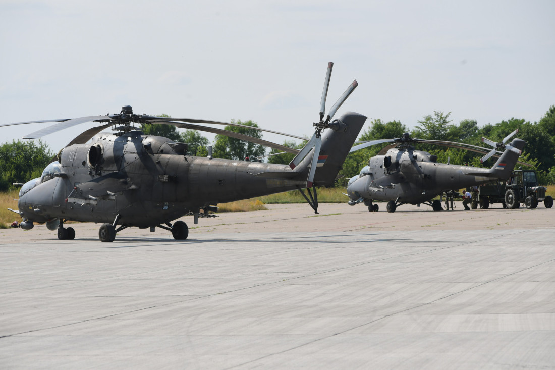 Srpski "leteći tenkovi" u akciji: Mi-35M bruje nad Pasuljanskim livadama!