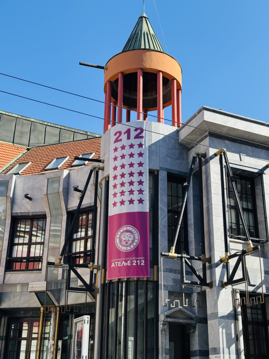 Atelje 212 na Svetski dan pozorišta otkriva sve svoje tajne: Pođite u jedinstvenu šetnju i zavirite iza kulisa ovog teatra