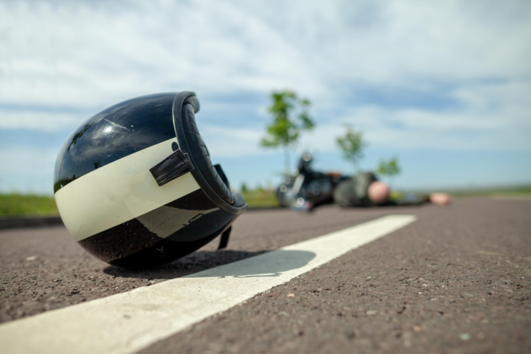 Pokosio ga pijani vozač u Surčinu, nije mu bilo spasa: Otkriveno ko je motociklista koji je izgubio život