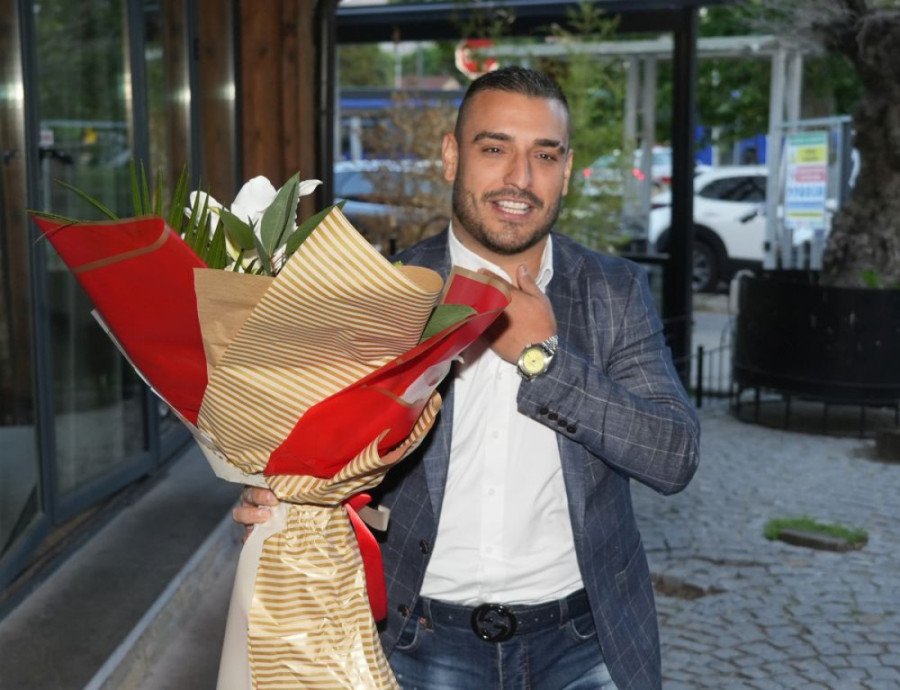 "Međusobno se druže!" Darko Lazić priznao u kakvim su odnosima njegove bivše žene