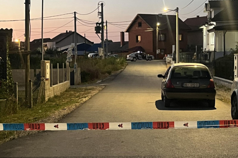 Izboden muškarac u Jakovu! Policija na licu mesta, u toku uviđaj (FOTO/VIDEO)